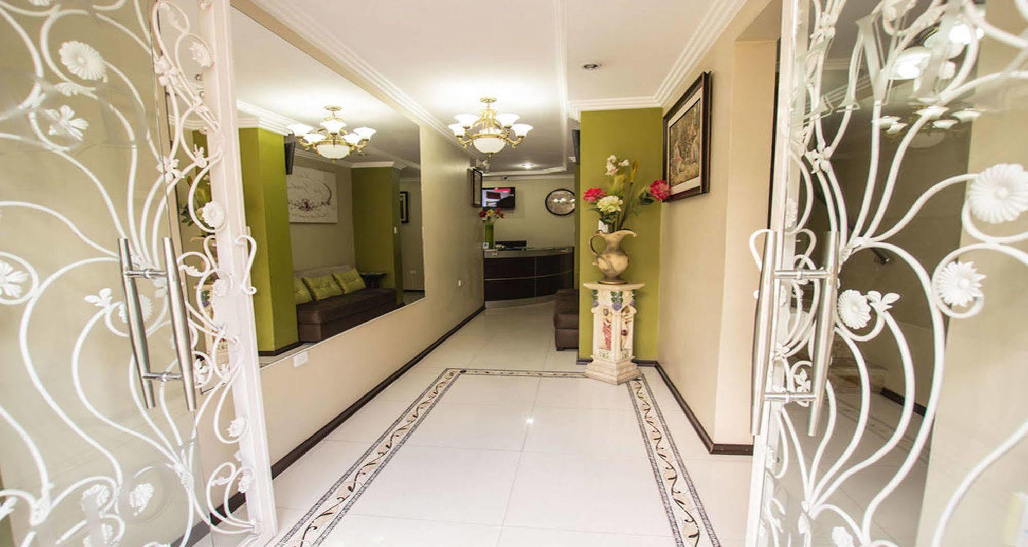 Hotel Las Gardenias Cuenca Exterior photo
